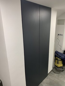 Vestavěná skříň – Kravaře